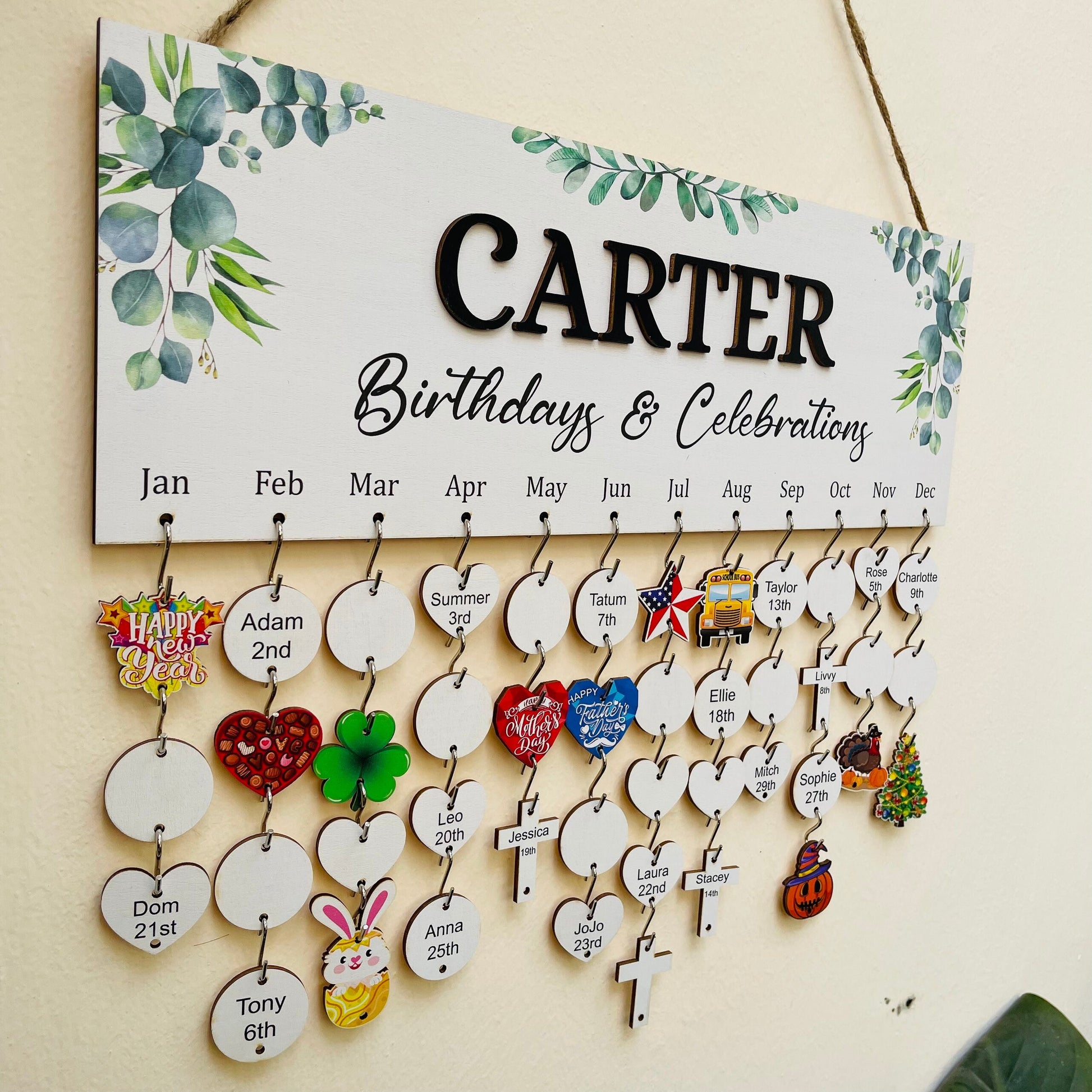 Personalized Family Birthday Board: Maple Wood Celebration Calendar