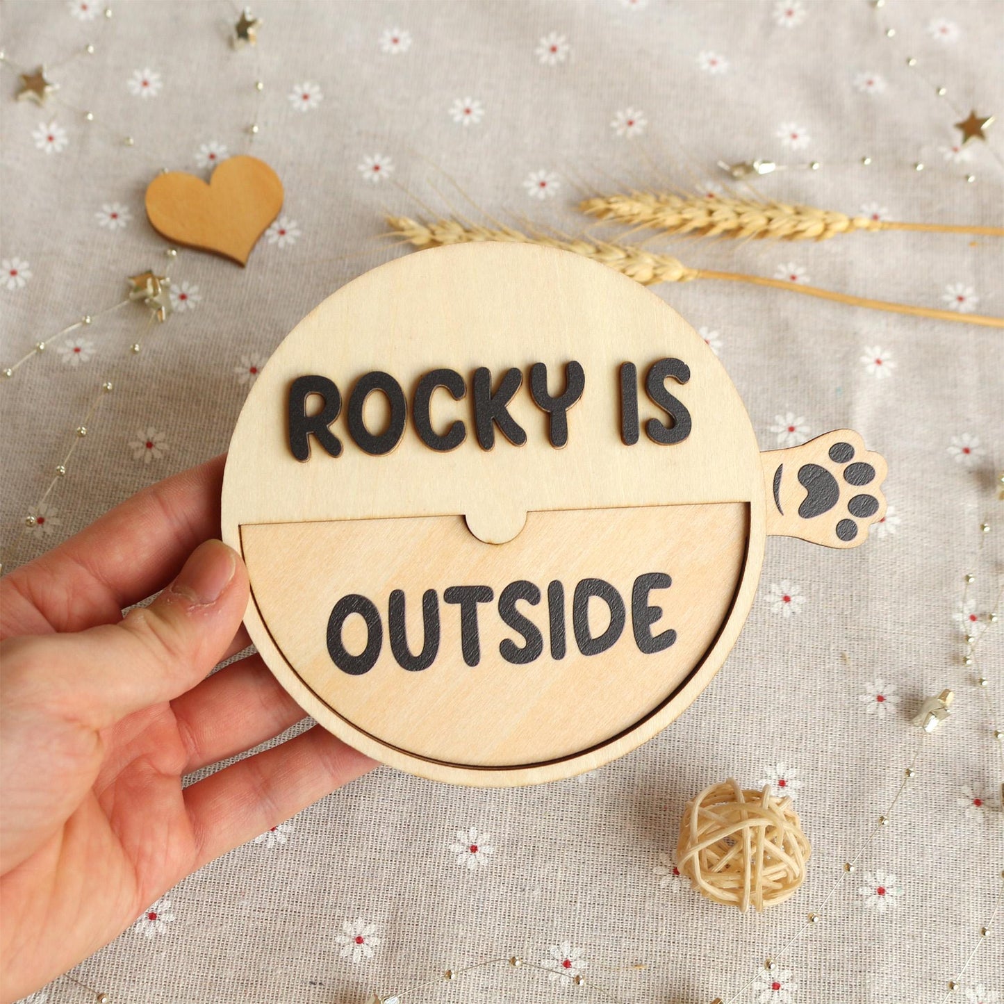 Personalized Cat Magnet: Wood Pet Reminder Sign