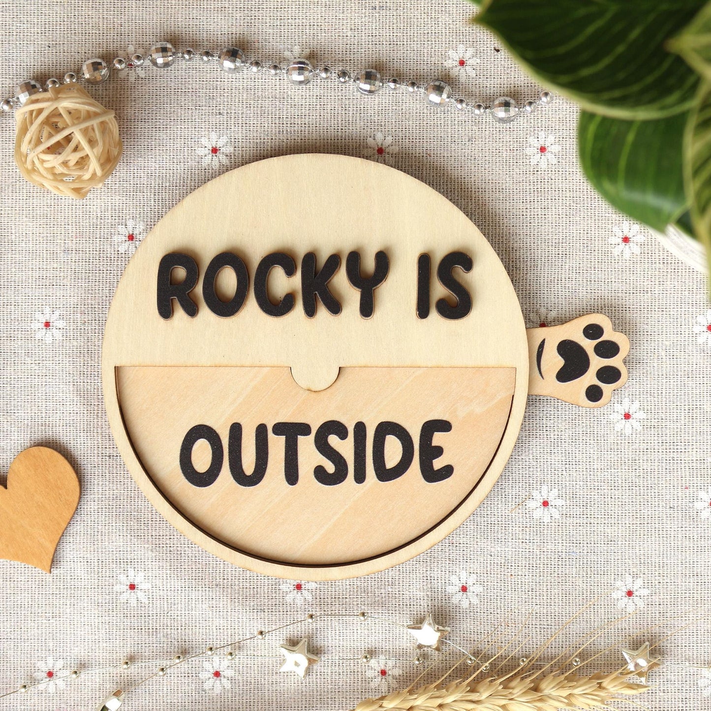 Personalized Cat Magnet: Wood Pet Reminder Sign