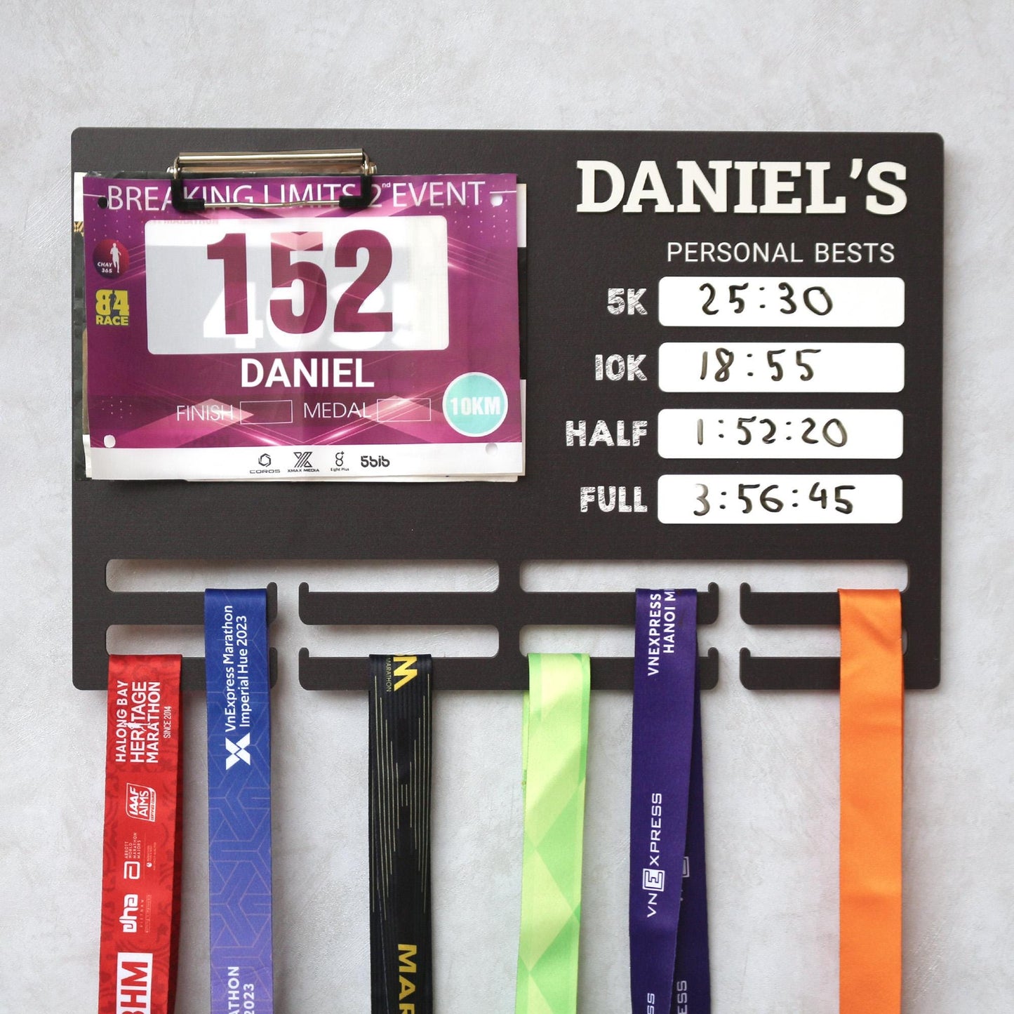 Running Medal and Personal Bests Display Board | Personal Bests Chalkboard Design | Running Medal and Bib Display Rack | Gifts for Runners
